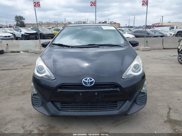 JTDKDTB39G1124911 Toyota Prius C Two