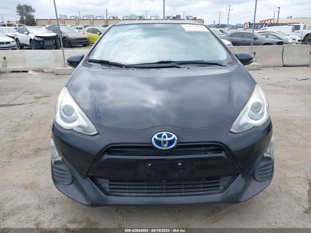 JTDKDTB39G1124911 Toyota Prius C Two
