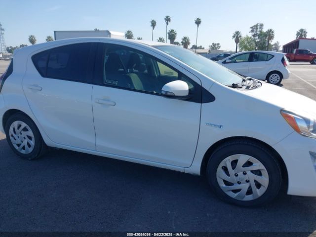 JTDKDTB33G1125195 Toyota Prius C Two