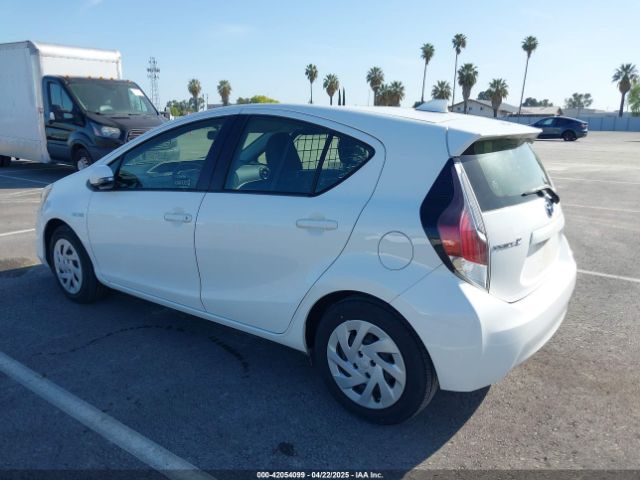 JTDKDTB3XG1125193 Toyota Prius C Two