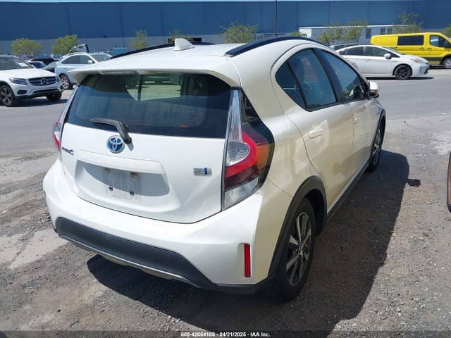 JTDKDTB3XJ1599393 Toyota Prius C Two