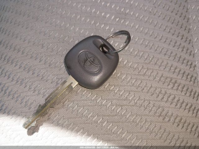 4T1BF1FK4HU809054 Toyota CAMRY LE