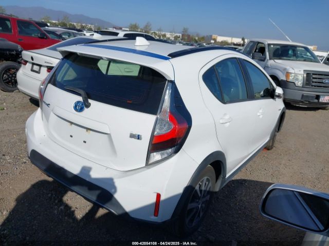 JTDKDTB3XJ1613079 Toyota Prius C Two