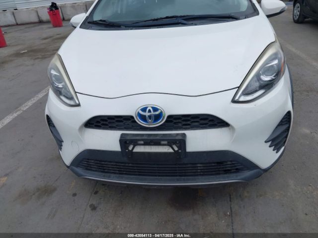 JTDKDTB37J1615520 Toyota Prius C Two