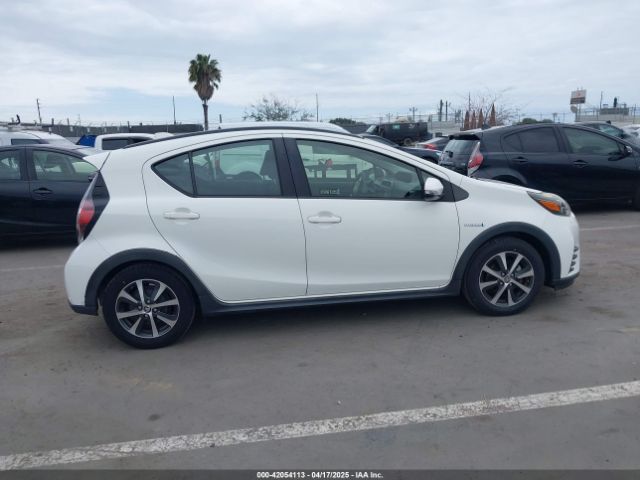JTDKDTB37J1615520 Toyota Prius C Two