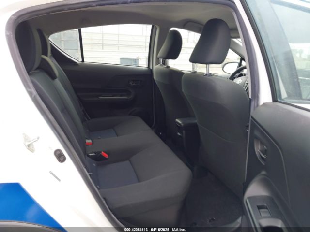 JTDKDTB37J1615520 Toyota Prius C Two