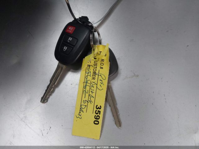 JTDKDTB36J1615380 Toyota Prius C Two
