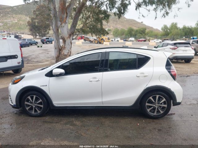 JTDKDTB36J1615380 Toyota Prius C Two