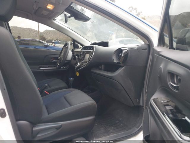 JTDKDTB36J1615380 Toyota Prius C Two