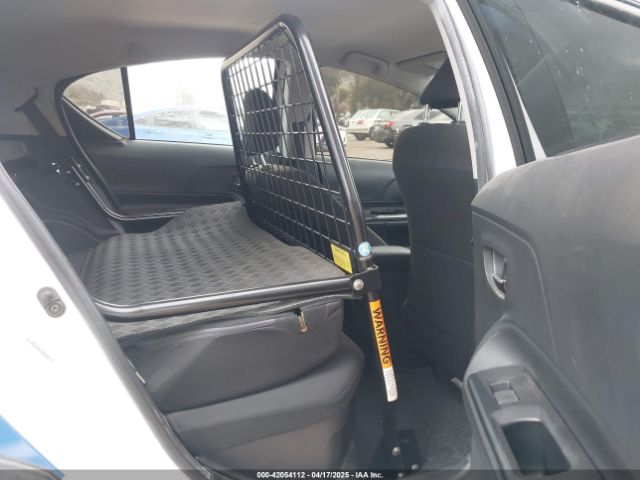 JTDKDTB36J1615380 Toyota Prius C Two