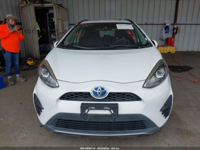 JTDKDTB37J1615663 Toyota Prius C Two