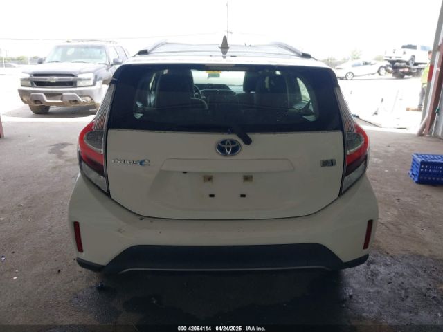 JTDKDTB37J1615663 Toyota Prius C Two