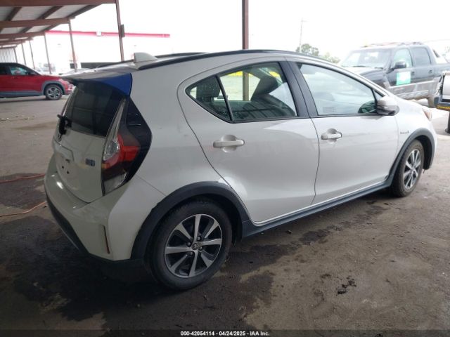JTDKDTB37J1615663 Toyota Prius C Two