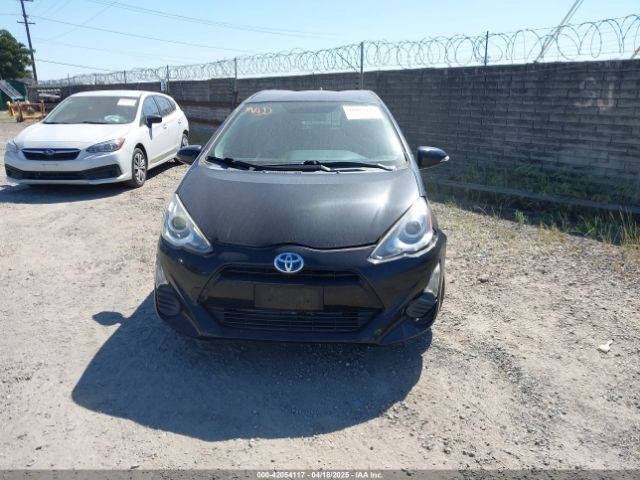 JTDKDTB34G1124900 Toyota Prius C Two