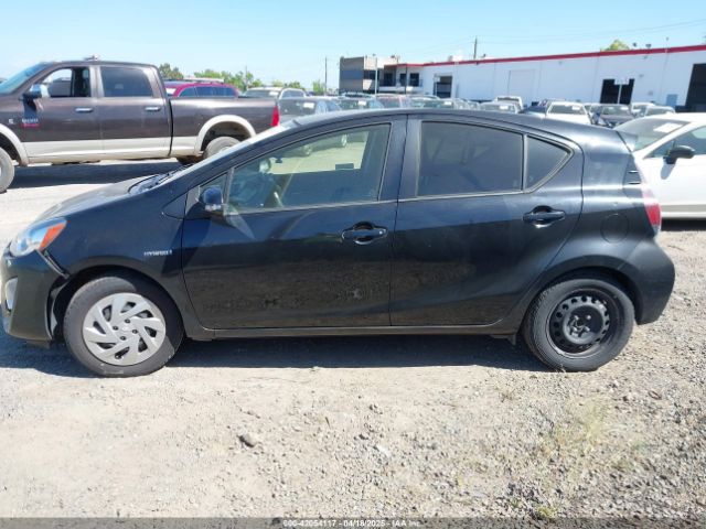 JTDKDTB34G1124900 Toyota Prius C Two