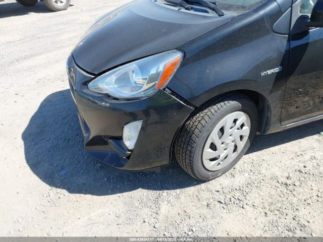 JTDKDTB34G1124900 Toyota Prius C Two