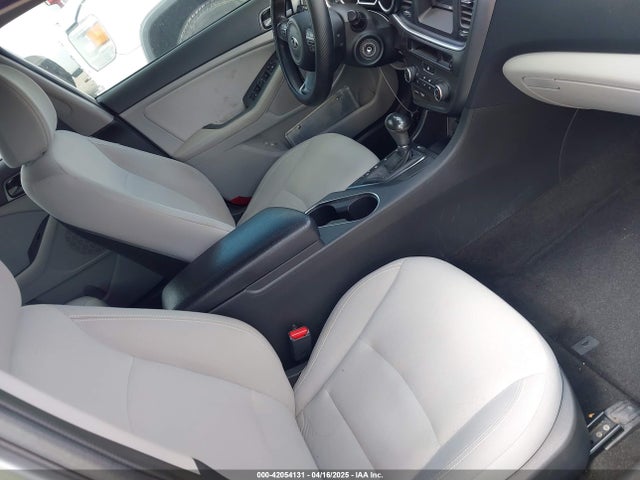 5XXGM4A71FG423232 KIA Optima Lx