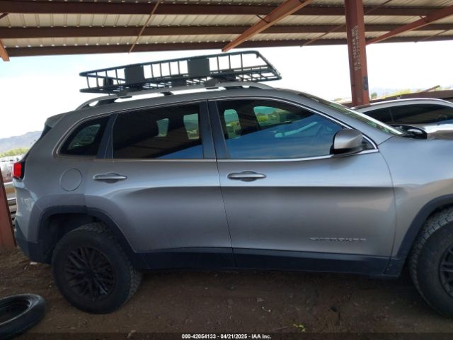 1C4PJMCS4HW665167 Jeep Cherokee Latitude 4x4