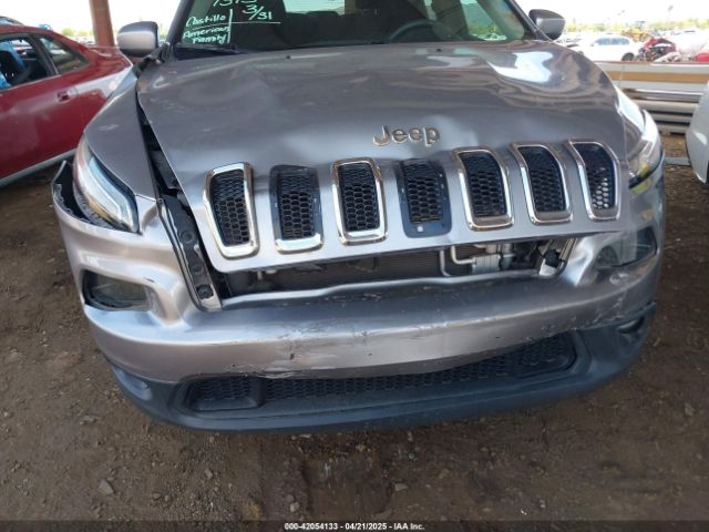 1C4PJMCS4HW665167 Jeep Cherokee Latitude 4x4