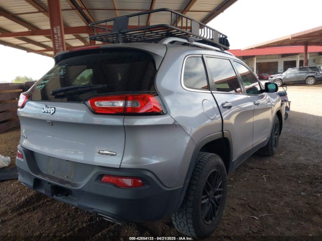 1C4PJMCS4HW665167 Jeep Cherokee Latitude 4x4