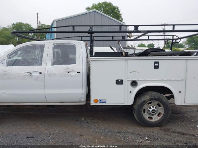 1GB2CUEG3HZ267030 Chevrolet Silverado 2500hd Wt