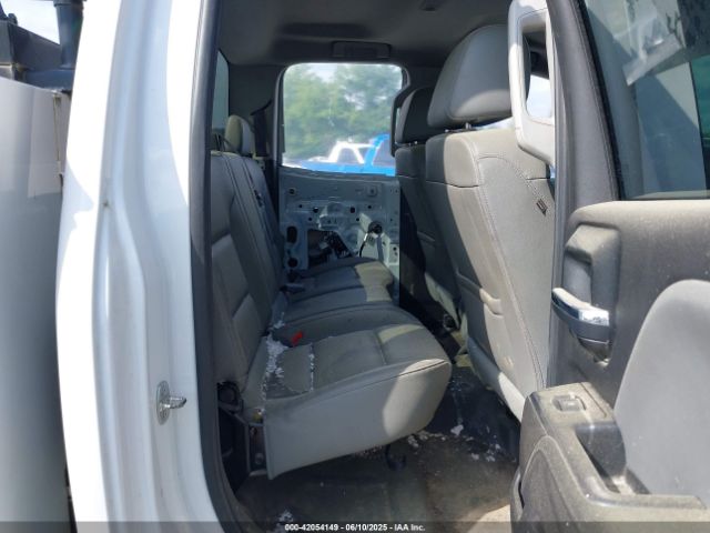 1GB2CUEG3HZ267030 Chevrolet Silverado 2500hd Wt
