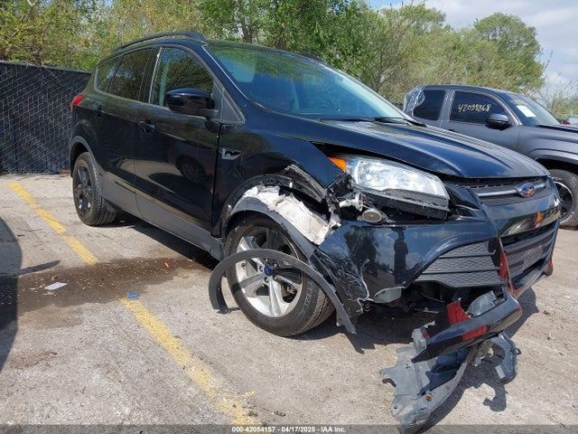 1FMCU0GX2GUB94629 Ford ESCAPE SE