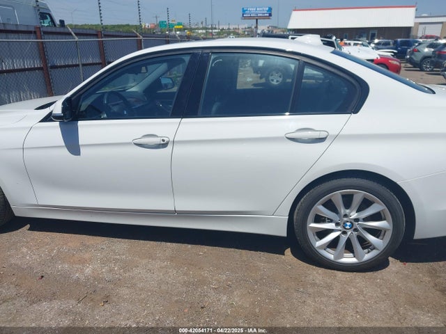 WBA3C3G50FNT51569 BMW 320i Xdrive