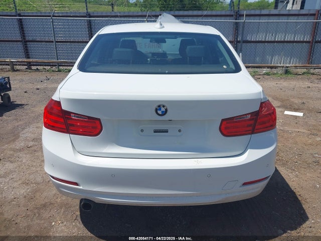 WBA3C3G50FNT51569 BMW 320i Xdrive
