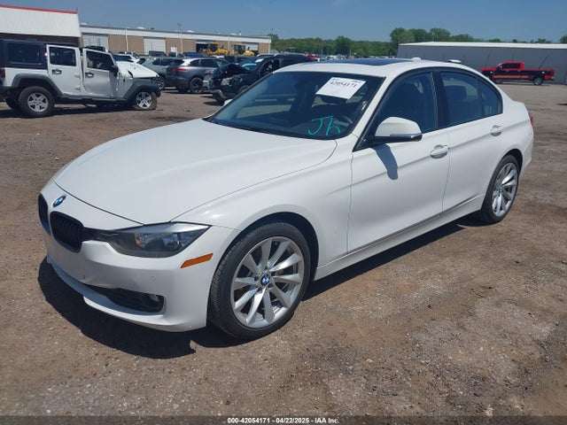 WBA3C3G50FNT51569 BMW 320i Xdrive
