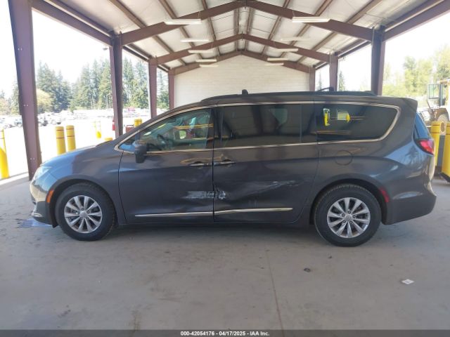 2C4RC1BG5HR642147 Chrysler Pacifica Touring-l