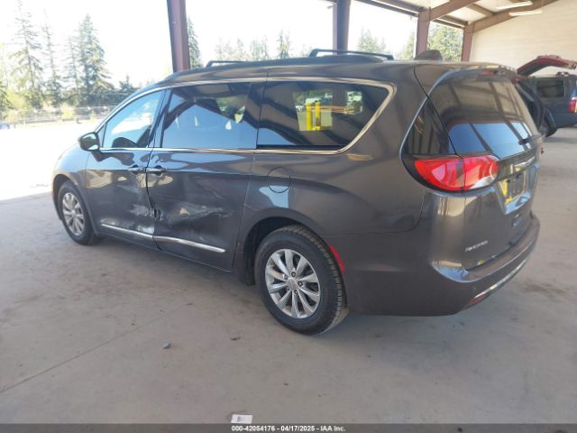 2017 CHRYSLER PACIFICA 2C4RC1BG5HR642147 Photo 2