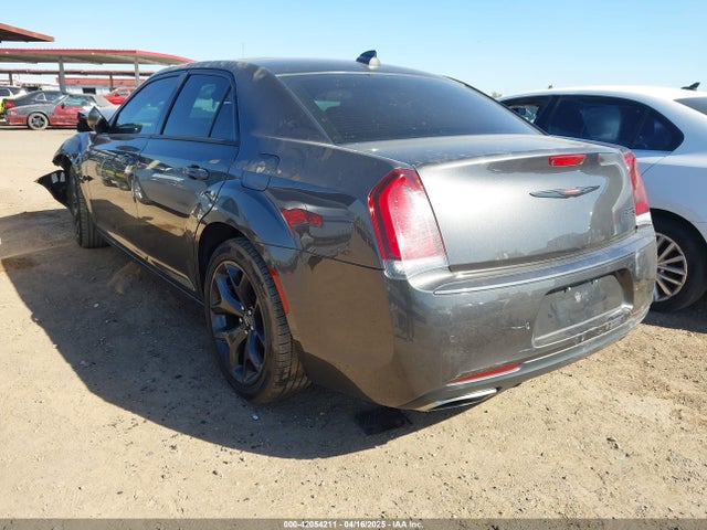 Chrysler 300 2023 2C3CCABGXPH537523 Image 3
