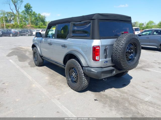2023 FORD BRONCO 1FMDE5BH4PLB24666 Photo 2