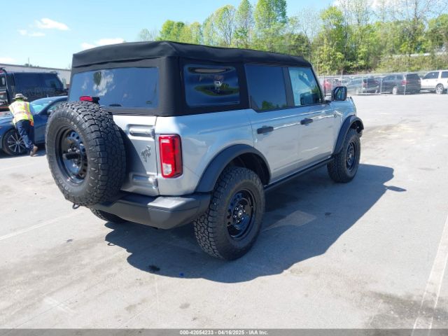 2023 FORD BRONCO 1FMDE5BH4PLB24666 Photo 3