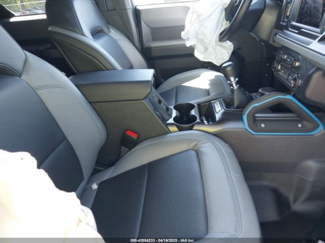 2023 FORD BRONCO 1FMDE5BH4PLB24666 Photo 4