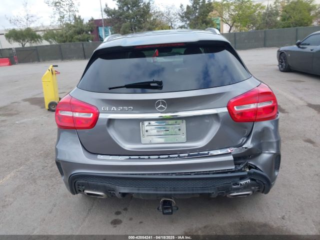 WDCTG4EBXFJ129368 Mercedes-Benz GLA 250