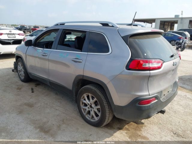 2018 JEEP CHEROKEE 1C4PJLLB7JD552311 Photo 2