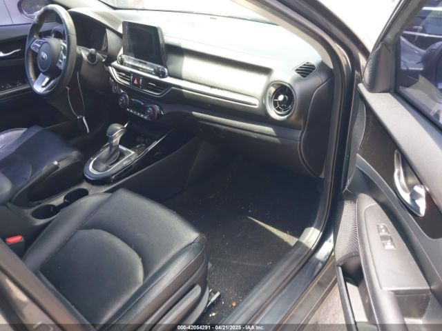 3KPF54AD9KE032900 KIA FORTE EX