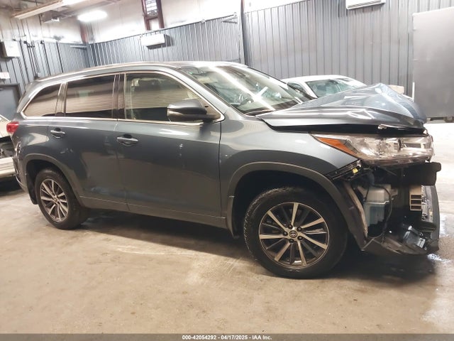 Toyota Highlander Xle 2017 5TDJZRFH2HS509236 Image 14