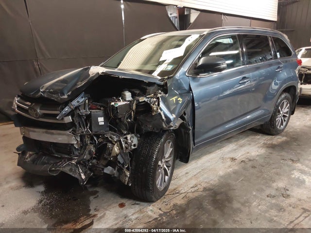 Toyota Highlander Xle 2017 5TDJZRFH2HS509236 Image 2