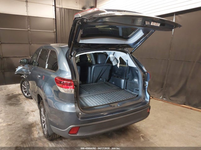 Toyota Highlander Xle 2017 5TDJZRFH2HS509236 Image 3