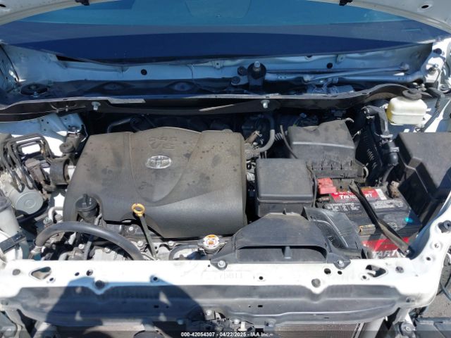 5TDDZ3DC5HS162857 Toyota Sienna Xle 7 Passenger