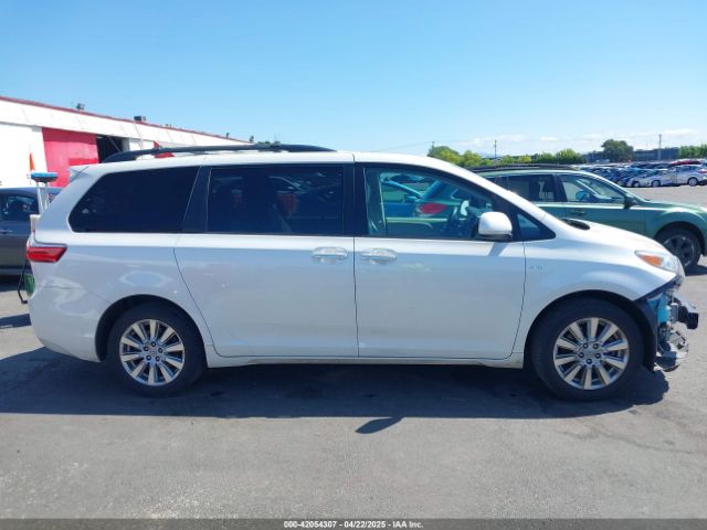 5TDDZ3DC5HS162857 Toyota Sienna Xle 7 Passenger