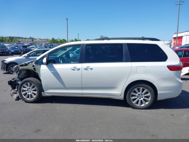 5TDDZ3DC5HS162857 Toyota Sienna Xle 7 Passenger