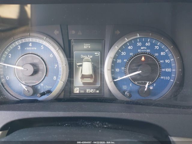 5TDDZ3DC5HS162857 Toyota Sienna Xle 7 Passenger