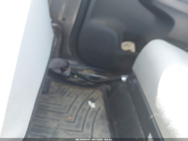 5J6RM4H39FL105042 Honda CR-V LX