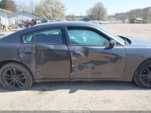 2C3CDXJG0KH550517 Dodge Charger Sxt Awd