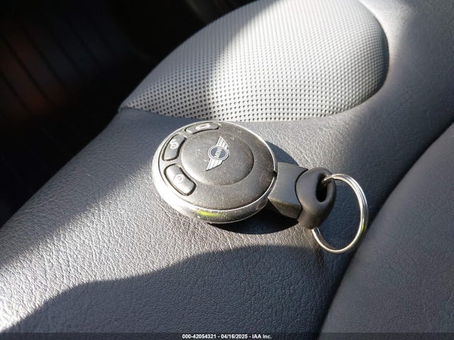 2008 MINI COOPER WMWMF33528TT61214 Photo 10