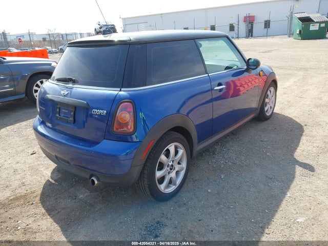 2008 MINI COOPER WMWMF33528TT61214 Photo 3